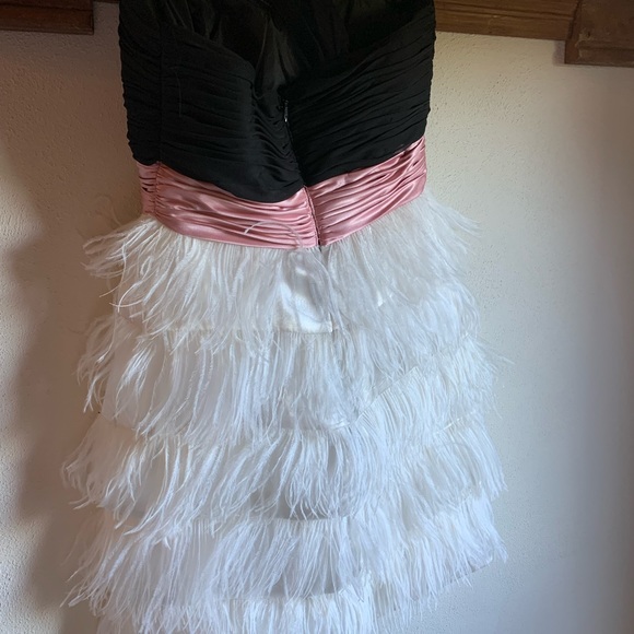 Retro-looking Cocktail Eclectic Prom Christmas or New Year's Eve Dress - Picture 5 of 9